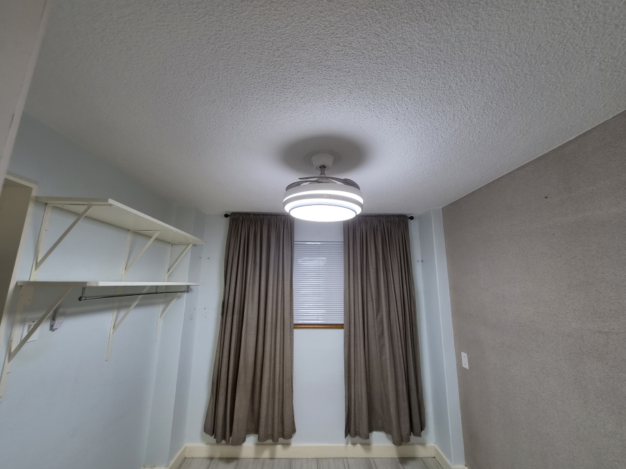 1 Bedroom Property for Sale in Humewood Eastern Cape